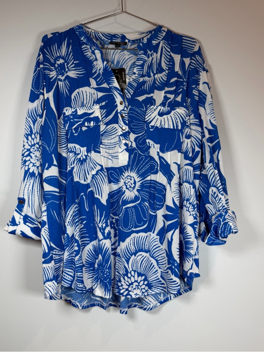 Ava &‎ Grace Blue and White Floral Split-Neck Women's Top Size 2XL